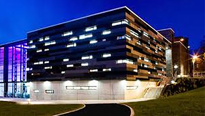 英国-利兹大学
